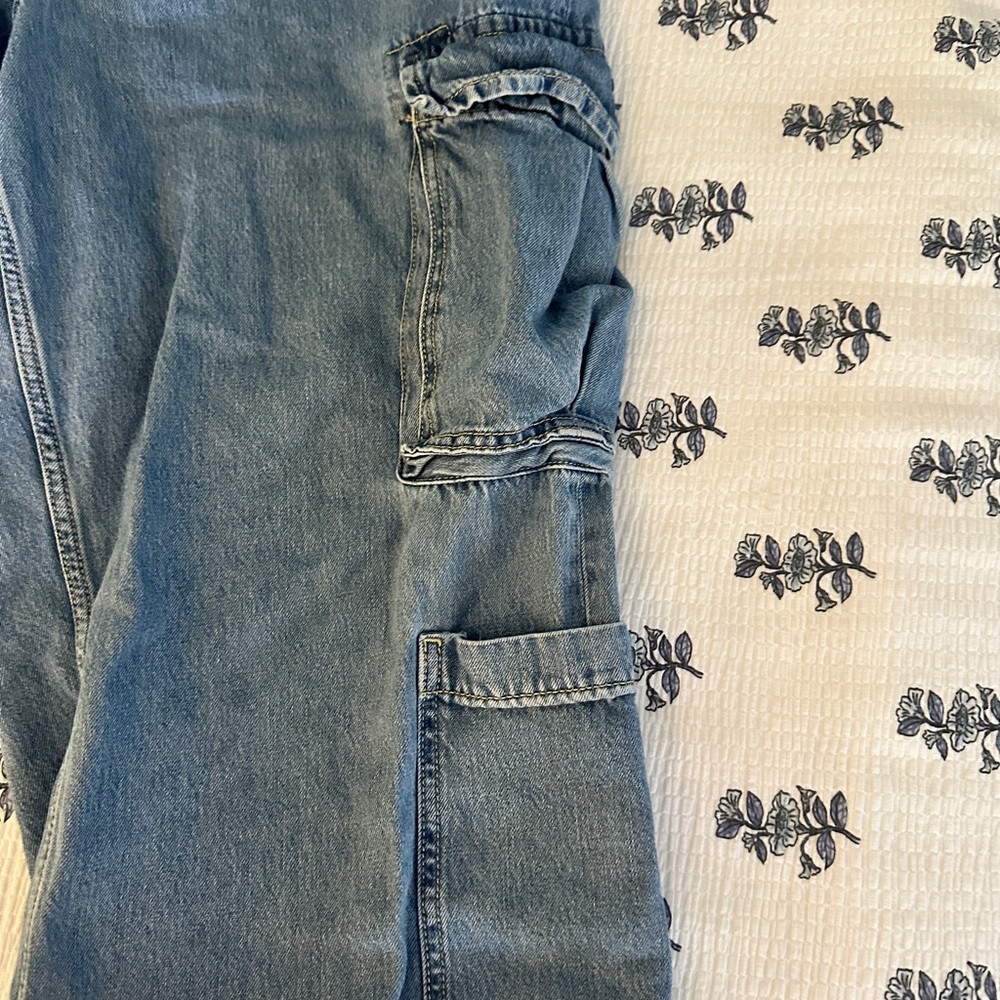 Women’s Blue Cargo Jeans - Picture 4 of 5